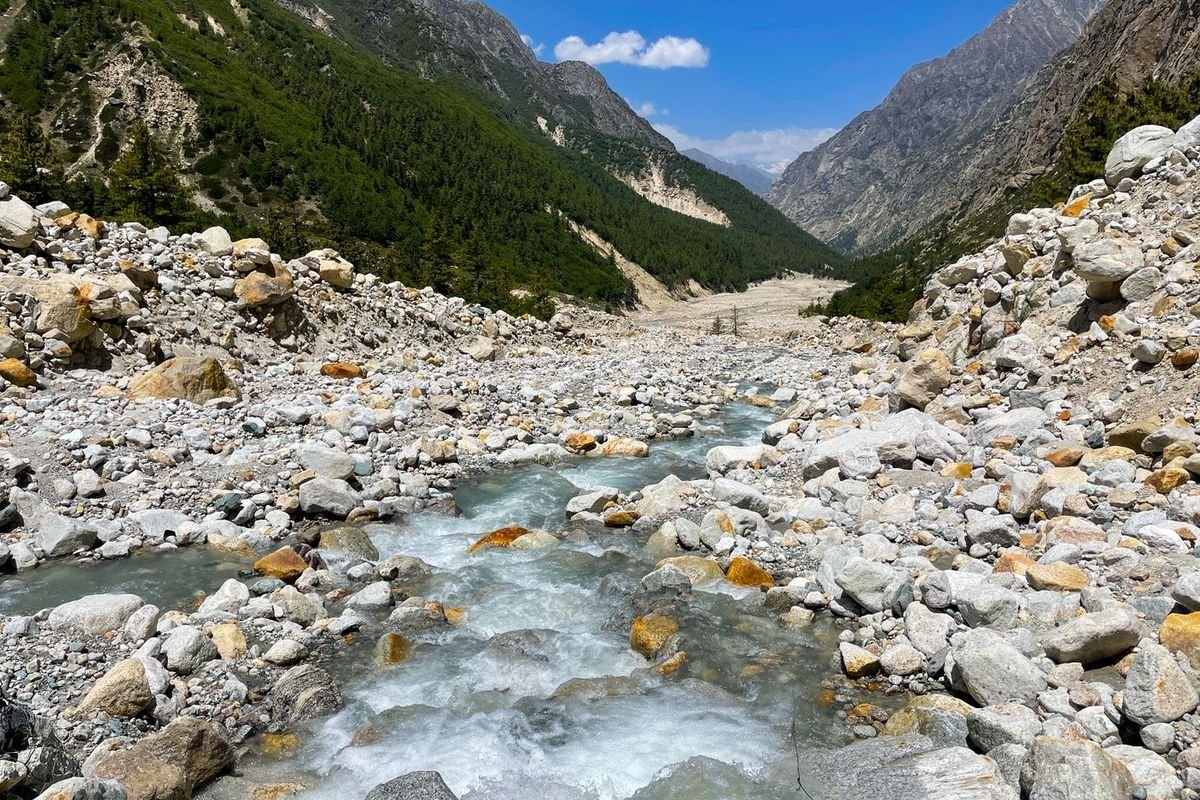 Bhagirathi river near the Gangotri temple in clear weather