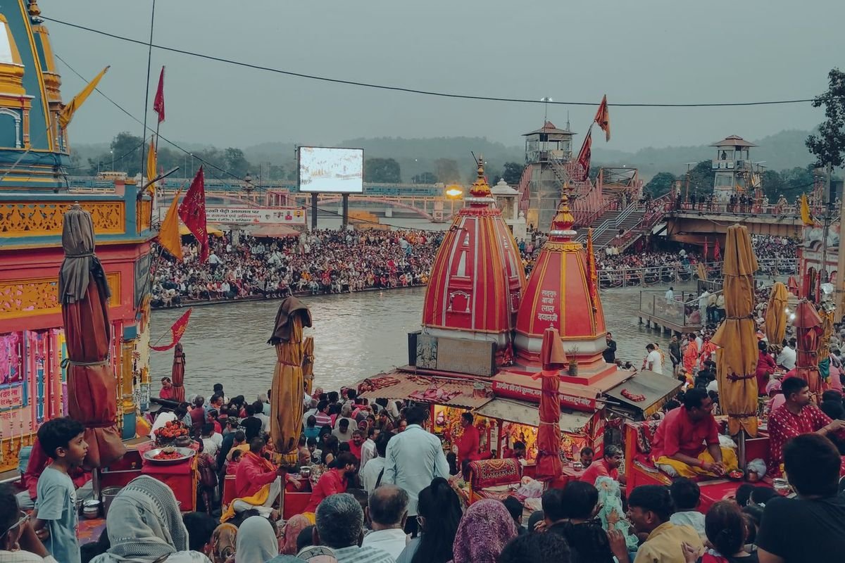 Haridwar Har Ki Pauri, where pilgrims find a Char Dham registration counter