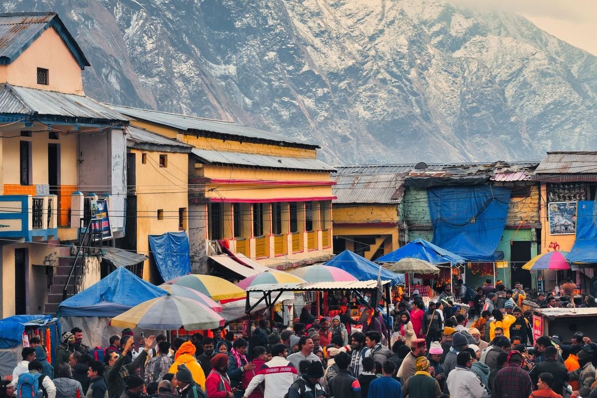 Kedarnath town market at the end of the Kedarnath Yatra
