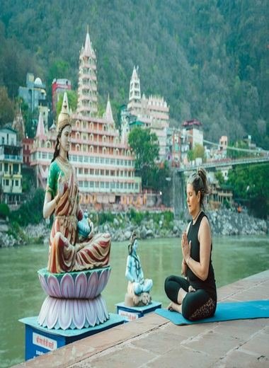 Taxi Service & Tempo Traveller on Rent in Noida - Mithila Travels