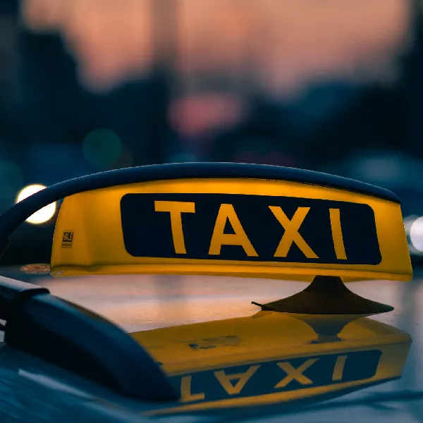 taxi services in noida